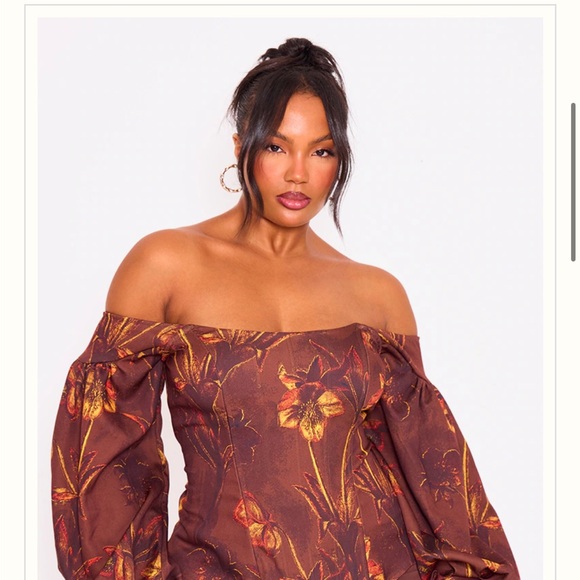 PrettyLittleThing Brown Floral Off-Shoulder Blouse - Picture 1 of 3